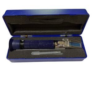 Saltwater Aquarium Refractometer Model RHS-10ATC With Case and Instructions